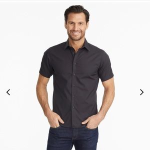 Untuckit Men’s Button Up Short Sleeved Shirt Black